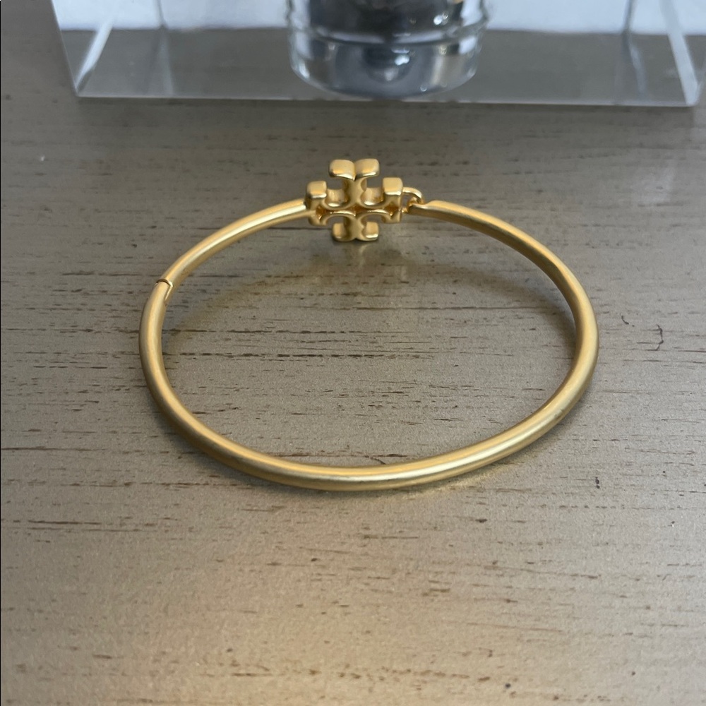 Tory Burch Matte Gold Logo Bangle - Picture 3 of 4
